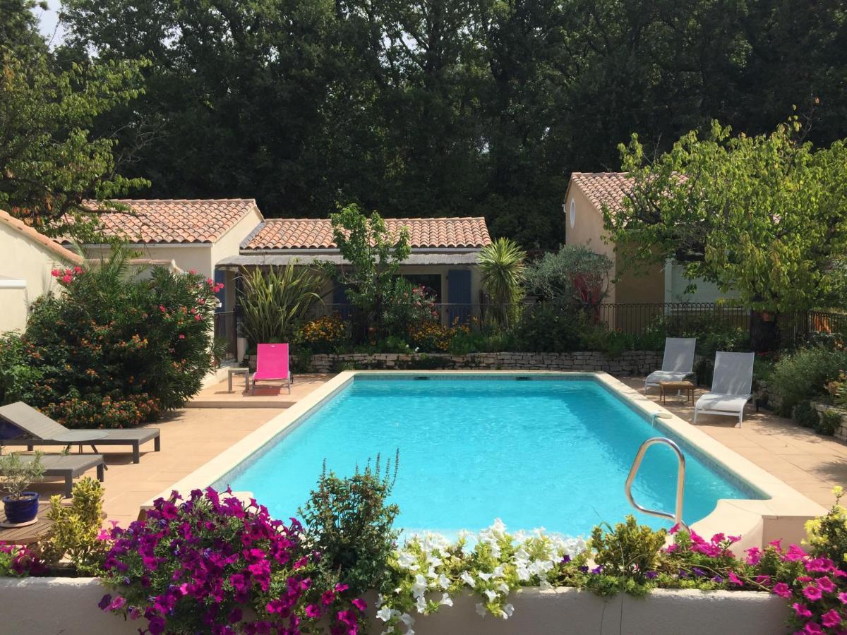 Les Hauts D'Eyragues Gite Reverie Meuble Classe 4 Etoiles מראה חיצוני תמונה